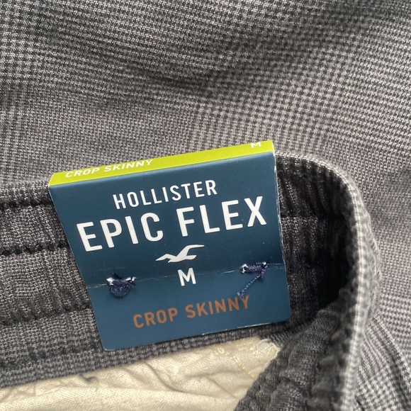 Hollister epic flex size M Crop skinny. - Picture 3 of 5